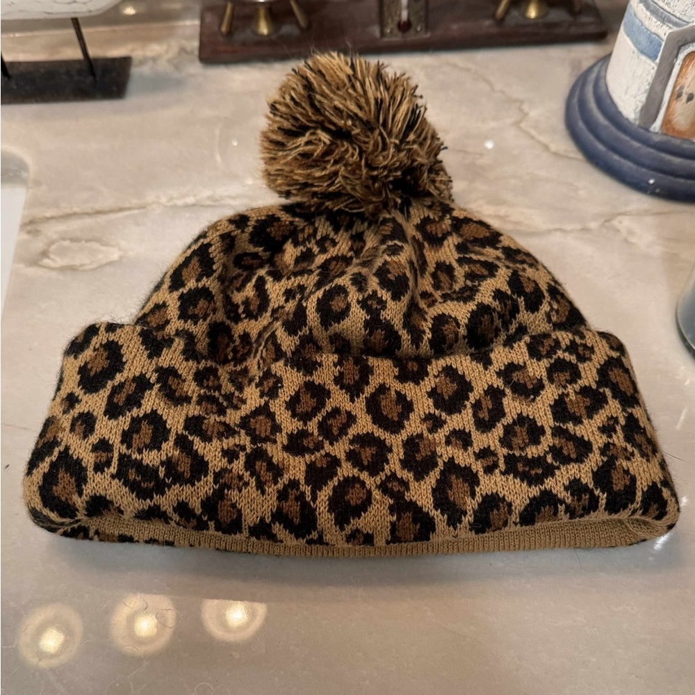 Leopard Print Pom-Pom Beanie Womens like-new